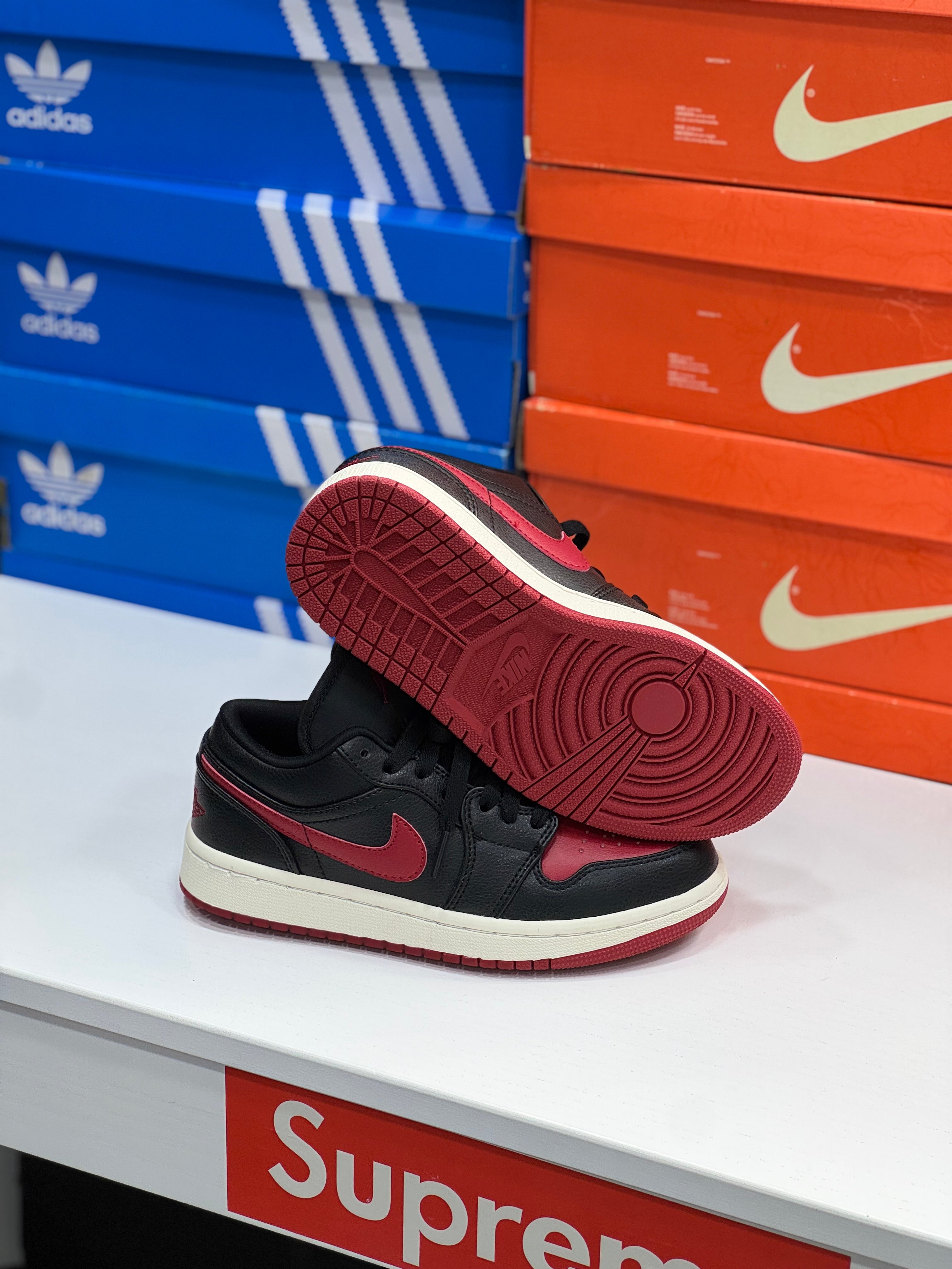 Jordan Low Roja Negro