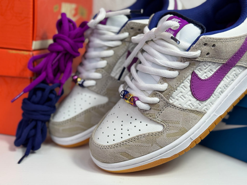 SB DUNK LOW PRO RAYSSA