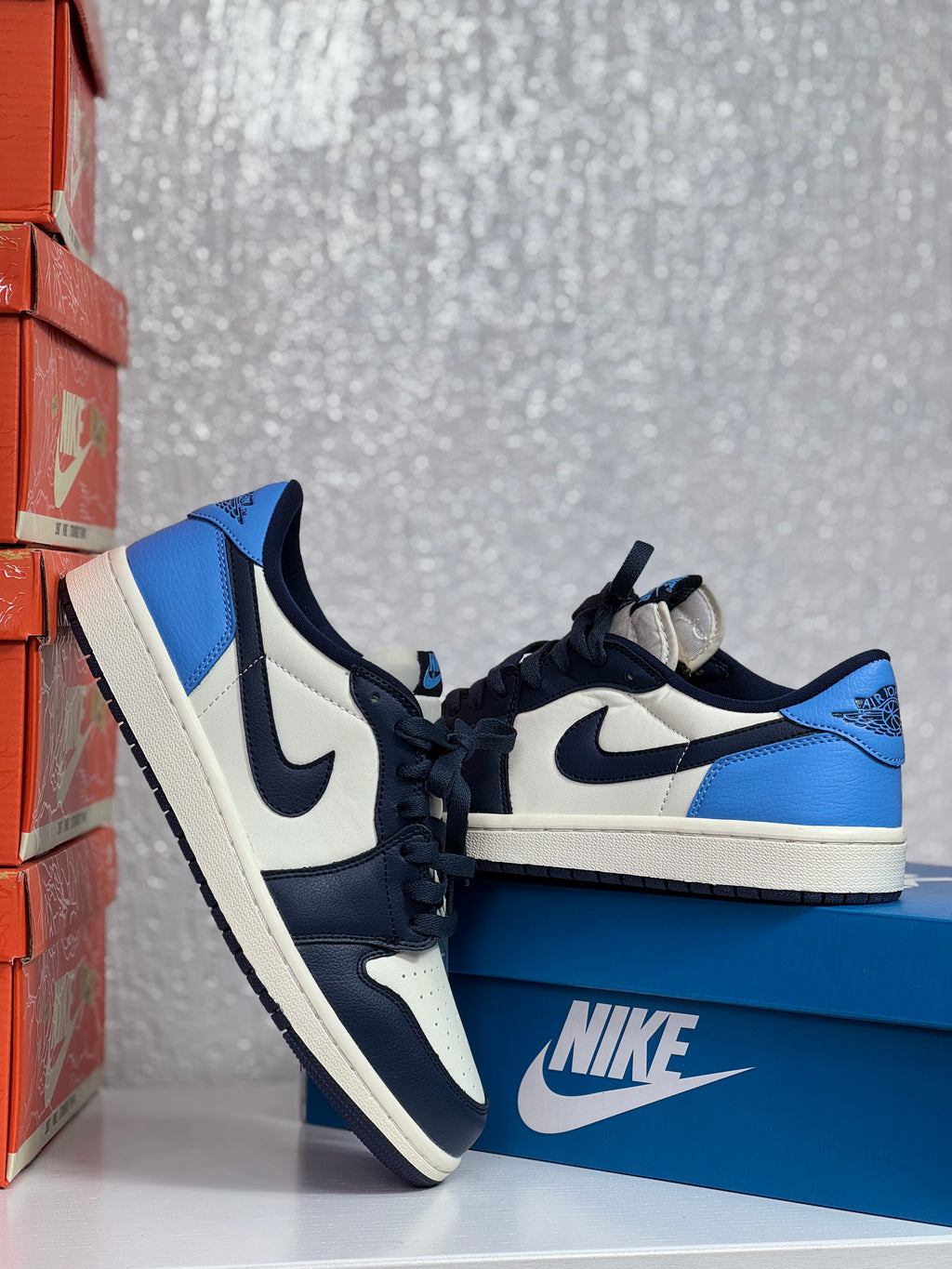 JORDAN 1 LOW AZUL